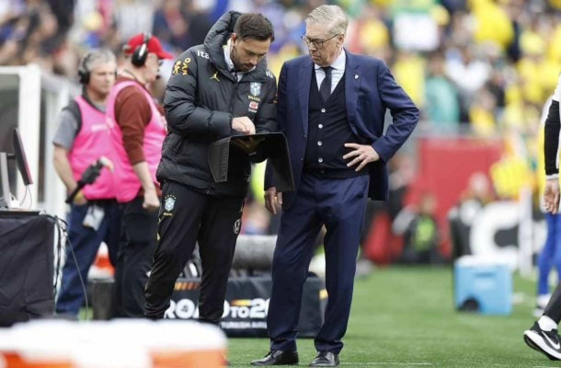 Torcedores “mudam foco” de Neymar e pressionam Ancelotti por outro nome na Copa