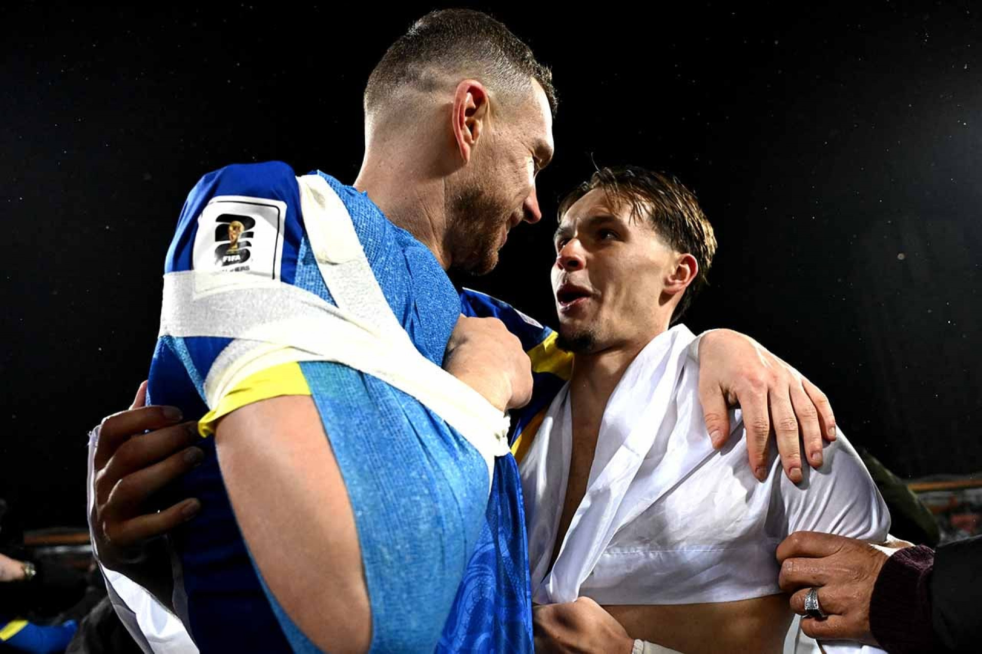 Dzeko sofre les&atilde;o e vira preocupa&ccedil;&atilde;o na B&oacute;snia para a Copa do Mundo