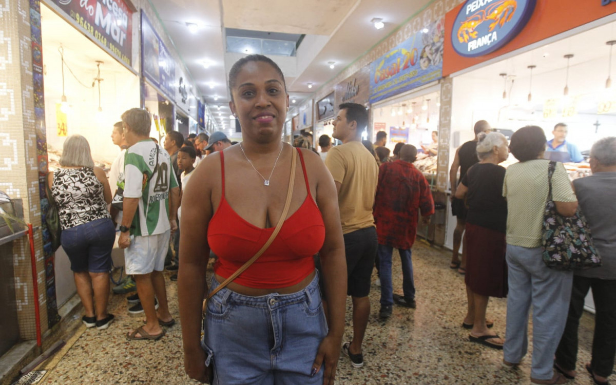 Adriana Rosa garantiu os peixes no Mercado São Pedro