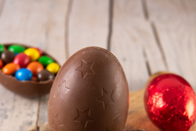 Especialista aponta benefícios do chocolate para Páscoa sem culpa