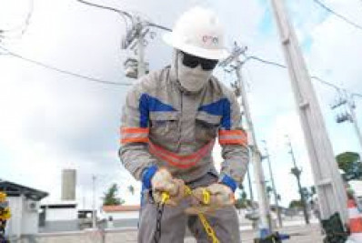 Vagas na área de energia impulsionam oportunidades para profissionais de Macaé