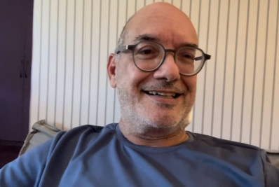 Vídeo! Ledio Carmona anuncia que recebeu alta: 'Tratamento continua em casa'