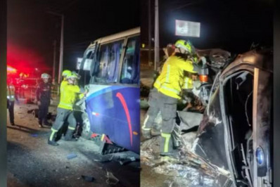 Acidente entre carro e micro-ônibus deixa um morto e nove feridos em SC