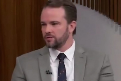 Ministro da Fazenda descarta repetir 'o que foi feito no passado' sobre preços dos combustíveis