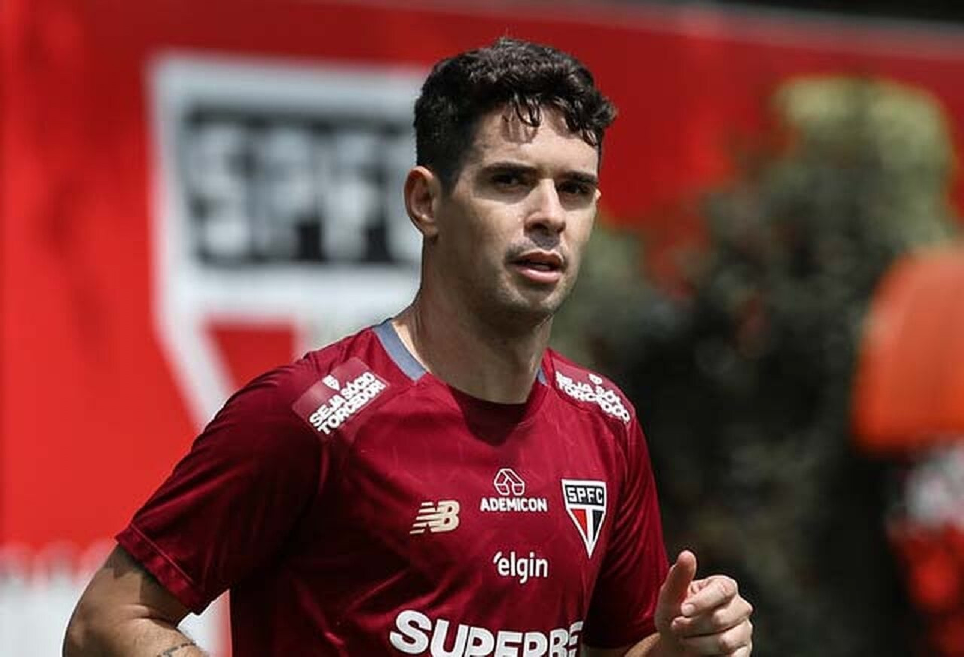 S&atilde;o Paulo e Oscar assinam rescis&atilde;o de contrato