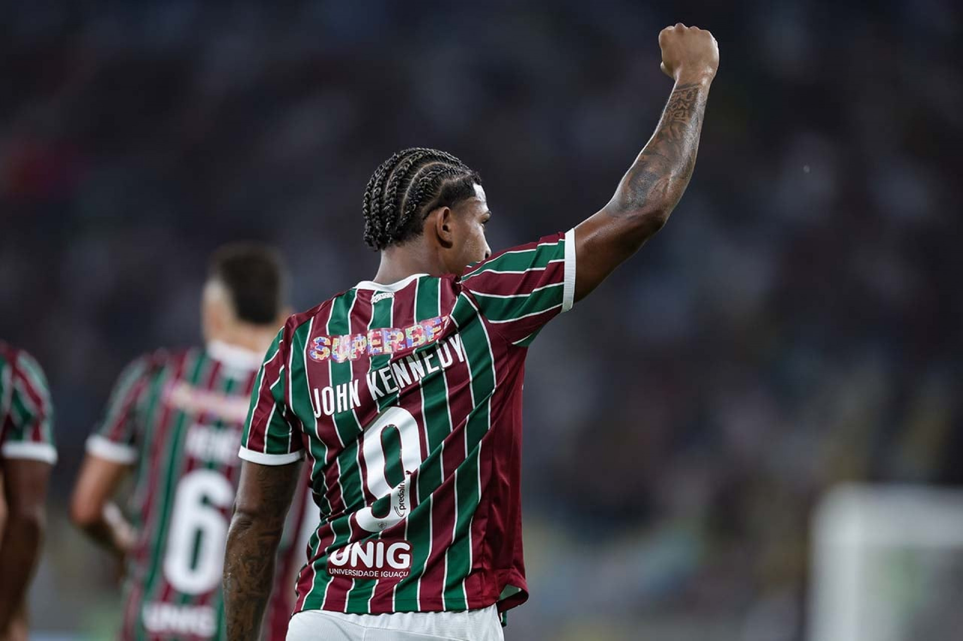 Zubeld&iacute;a celebra vit&oacute;ria com gols de “camisas 9” no Fluminense