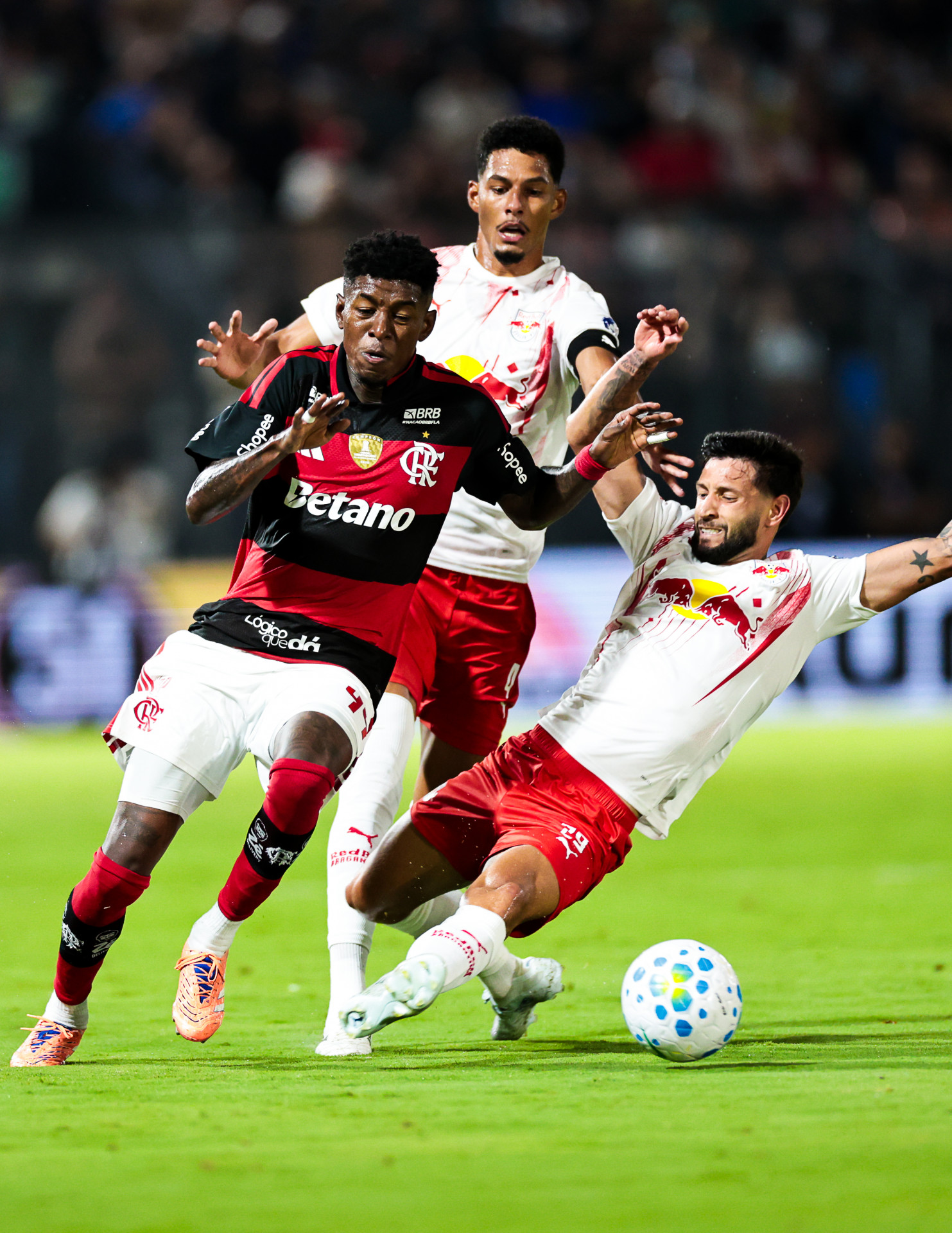 BRAGANTINO X FLAMENGO - BRASILEIRO - ESTADIO CICERO DE SOUZA MARQUES - 02-05-2026 - Gilvan de Souza- Flamengo
