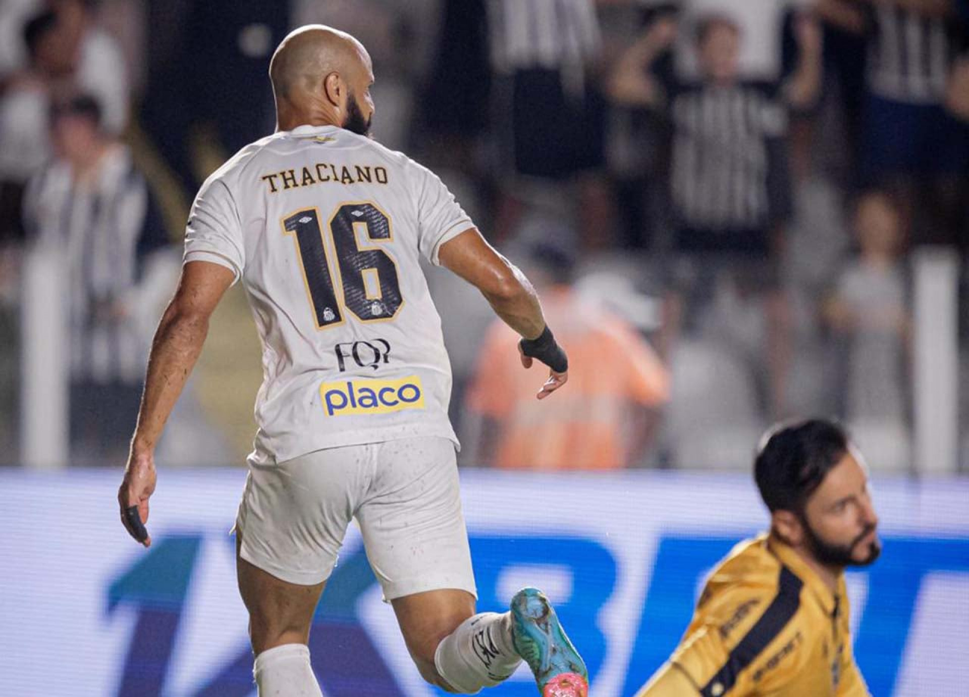 Mesmo sem brilho, Santos vence o Remo e respira no Brasileir&atilde;o