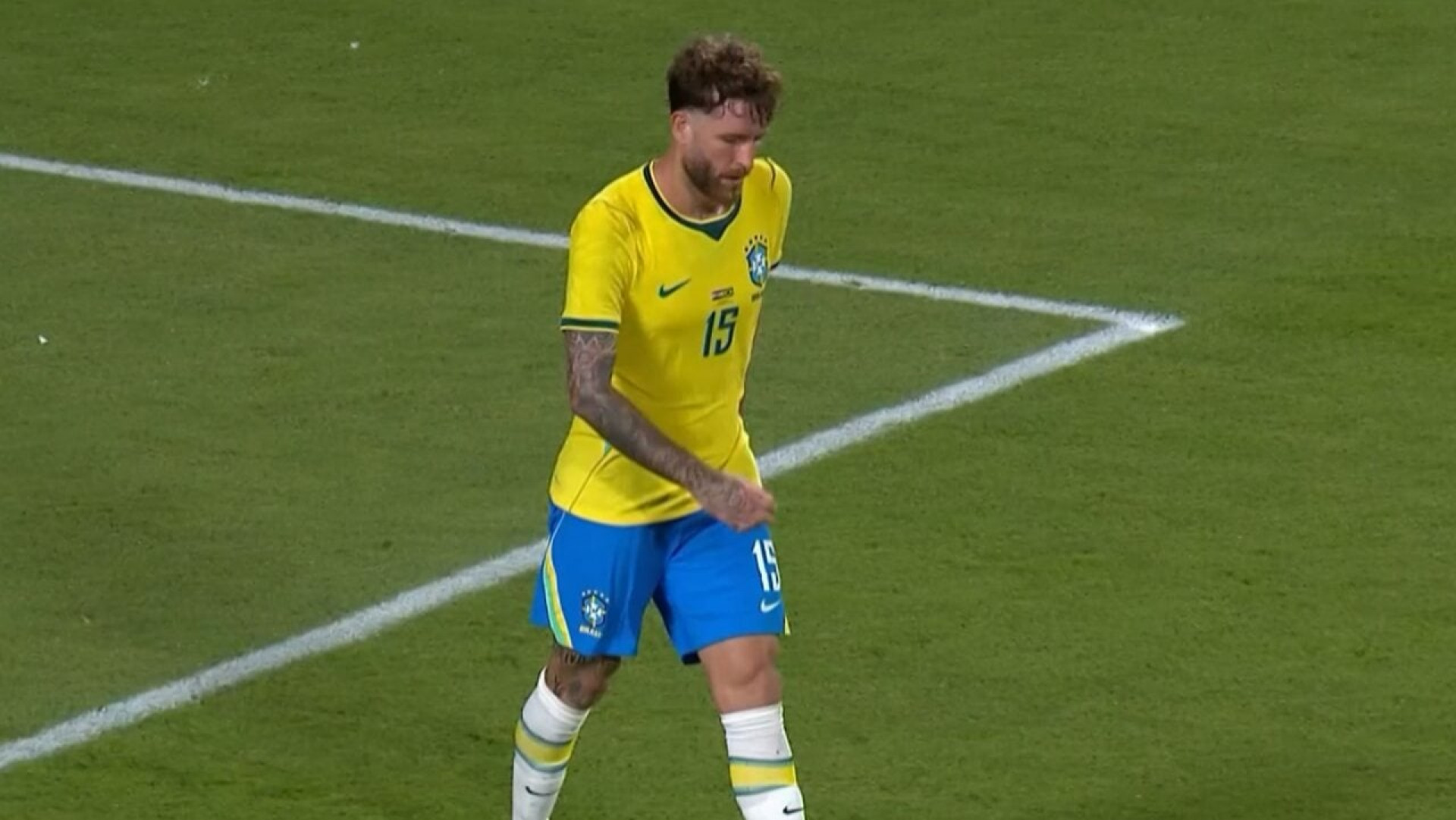 Flamengo n&atilde;o ter&aacute; Varela, L&eacute;o Pereira e Arrascaeta diante do Bragantino