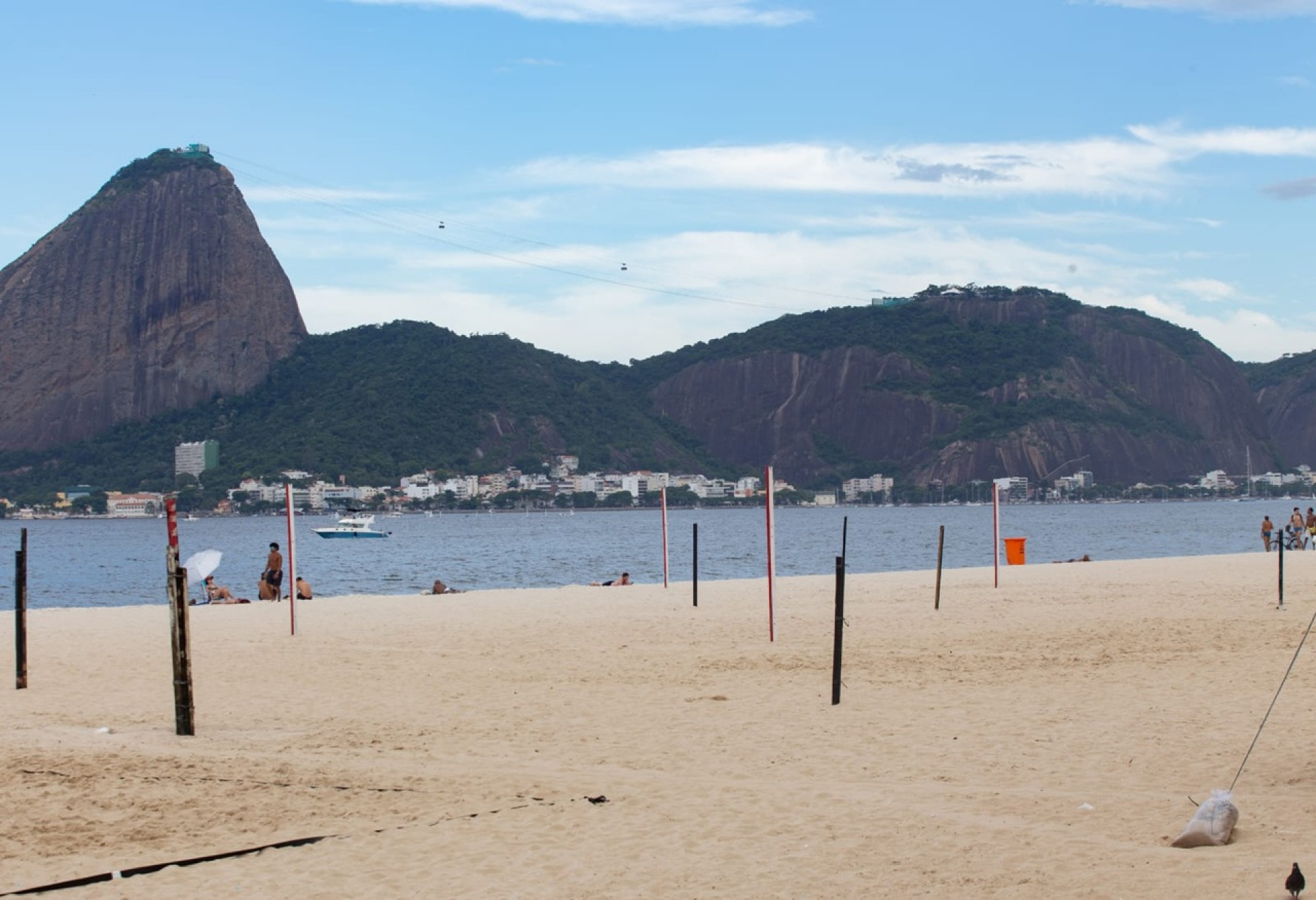 Movimentação na Praia do Flamengo, na Zona Sul - Érica Martin/Agência O Dia