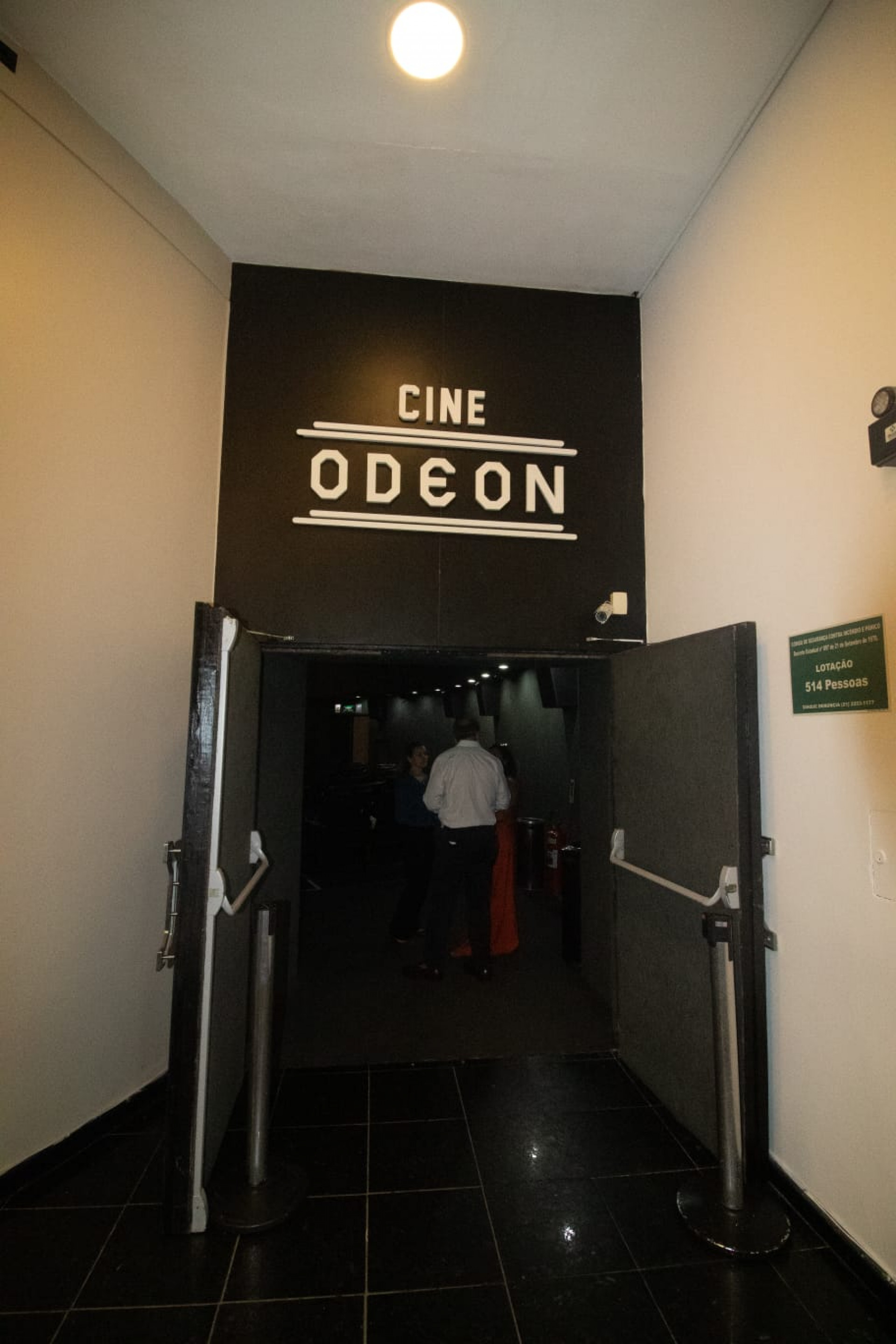 Entrada da sala do Cine Odeon - Érica Martin / Agência O Dia