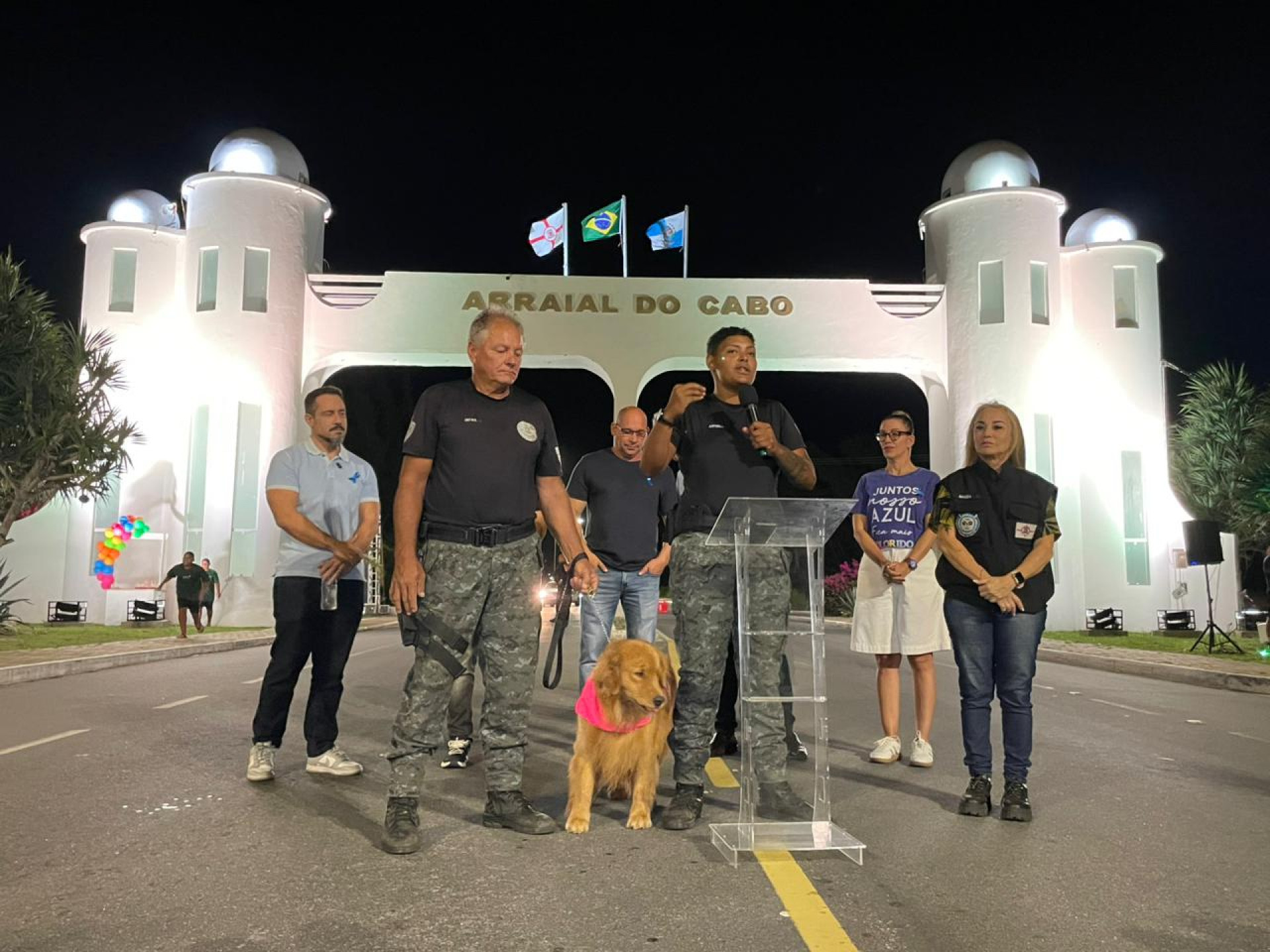 Essa é a Bonnie, da Guarda Civil, que ajuda na terapia das crianças. - Reprodução/ Ascom