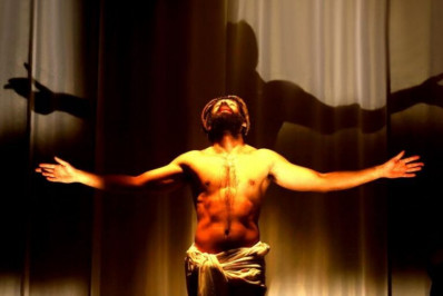 Emoção toma conta de Rio das Ostras com espetáculo da Paixão de Cristo na Concha Acústica