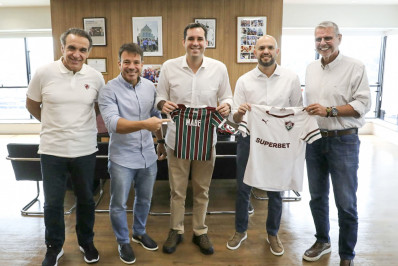 Presidente do Fluminense se reúne com prefeito do Rio por reforma de Laranjeiras