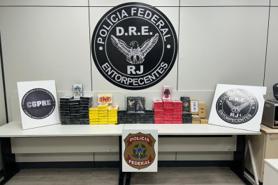 Motorista é preso com mais de 100 kg de pasta base de cocaína na Via Dutra