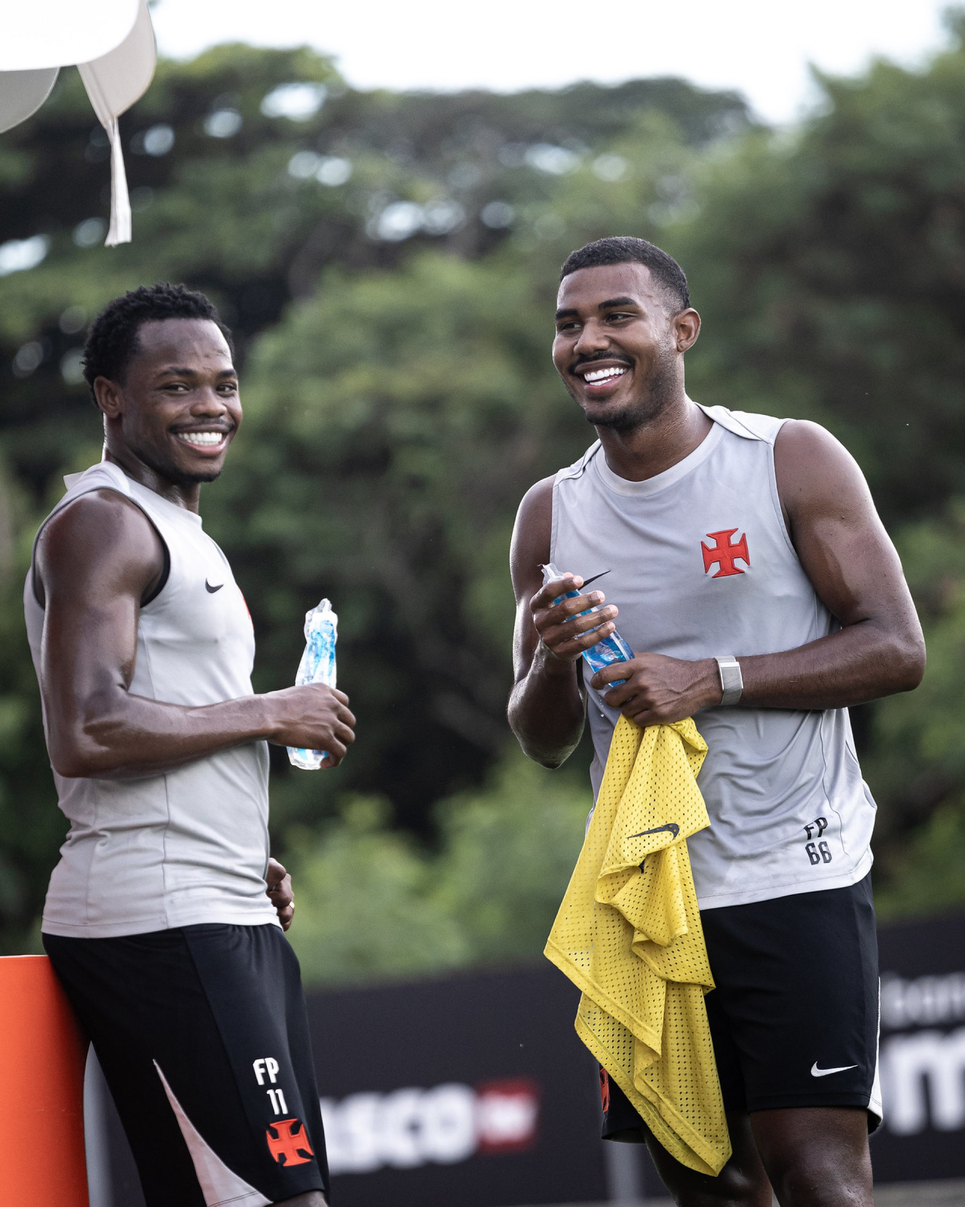 Andrés Gómez retorna de suspensão no Vasco, e Cuiabano está recuperado de dores musculares