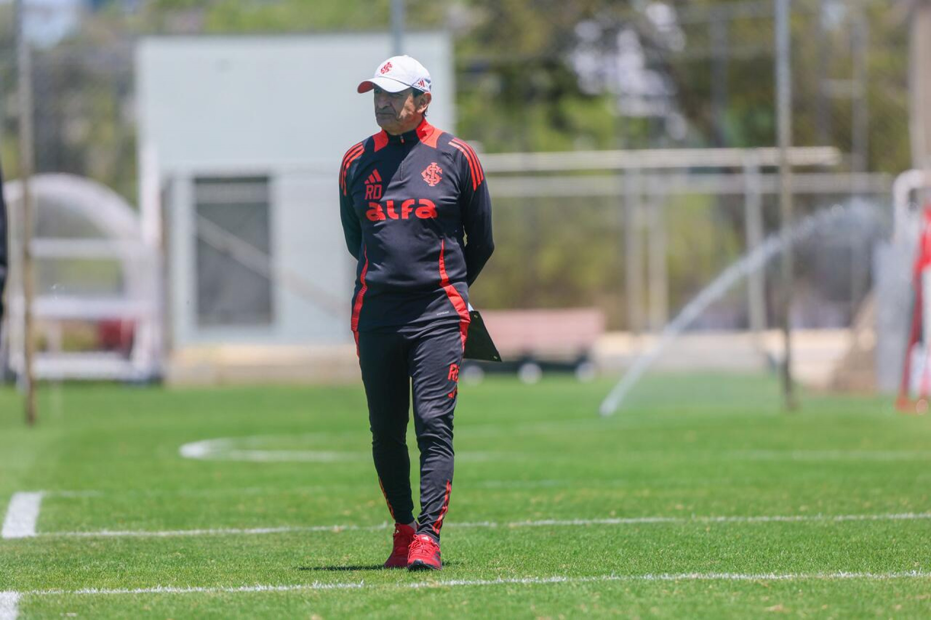 Grupo LGBT processa Internacional por “pr&aacute;ticas discriminat&oacute;rias”