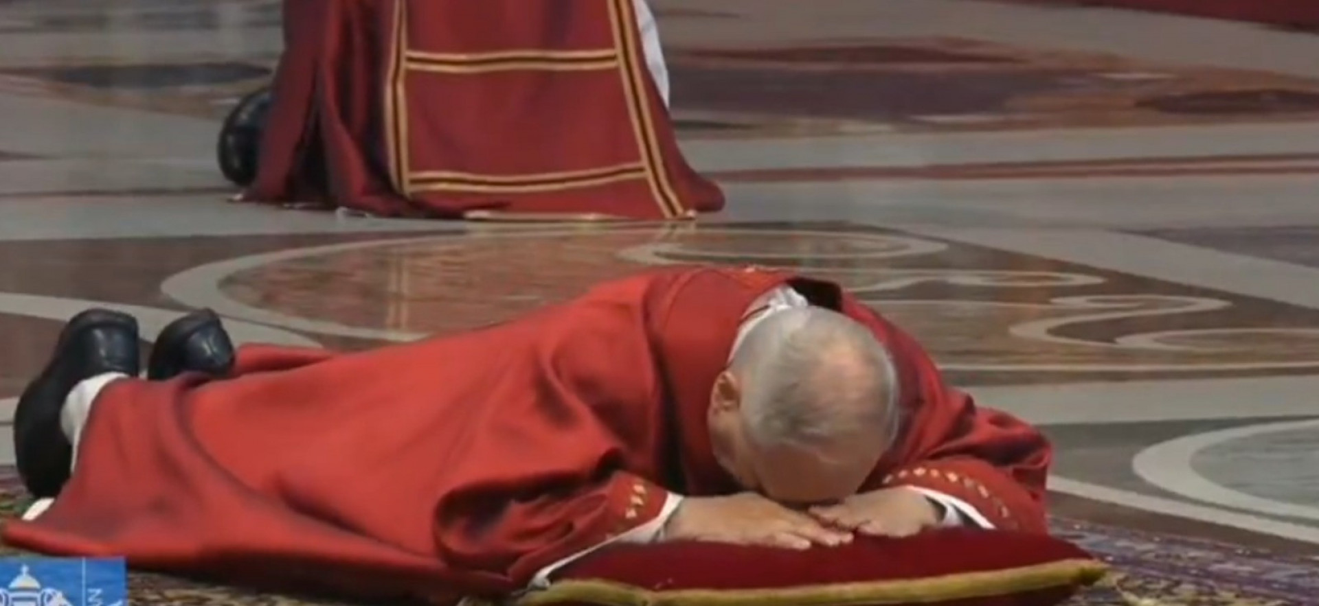 
Esta &eacute; a primeira celebra&ccedil;&atilde;o da Missa na Sexta-Feira Santa liderada por Le&atilde;o XIV