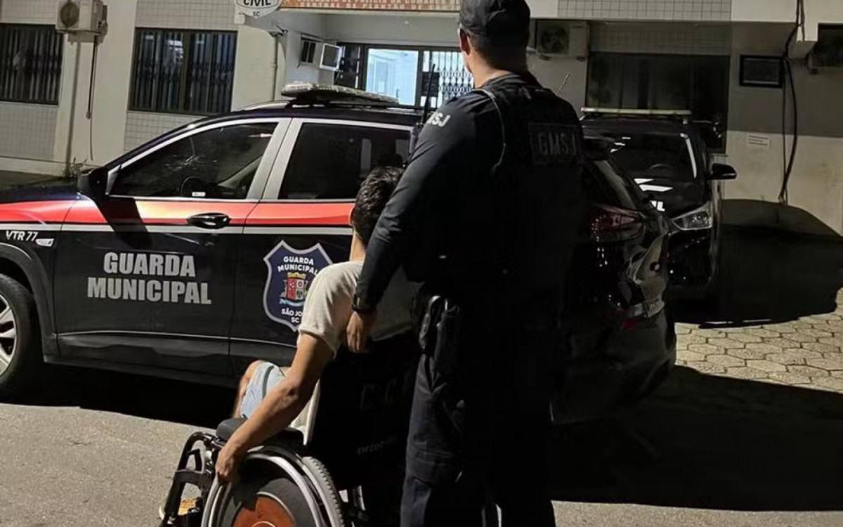 Suspeito foi flagrado dentro do banco após sistema de segurança ser acionado - Divulgação