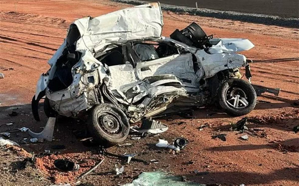 Acidente entre carro e carreta deixa um morto em Alagoas
