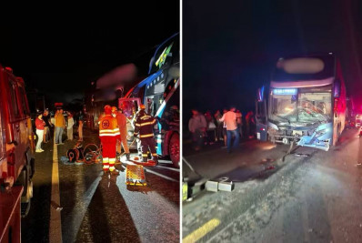 Acidente entre dois ônibus e três carros deixa um morto em Goiás