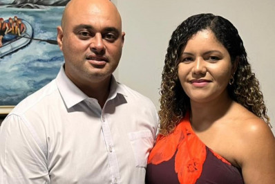 Lívia Medeiros, esposa do prefeito Jonas Dico, é cotada como pré-candidata para vaga na Alerj