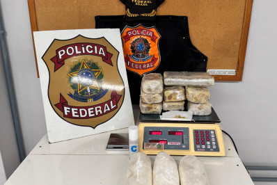 Homem é preso com 10 kg de cocaína dentro do estepe do carro