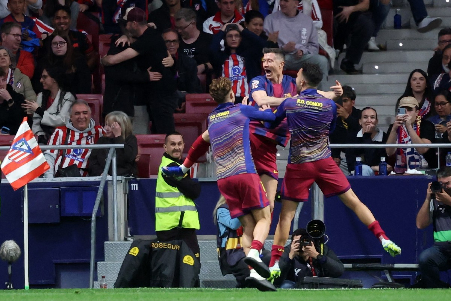 Barcelona bate Atlético de Madrid de virada no Campeonato Espanhol