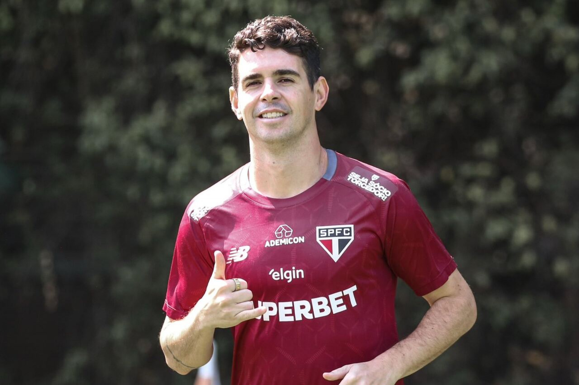 “Queria ter feito mais pelo S&atilde;o Paulo”, diz Oscar ao anunciar aposentadoria