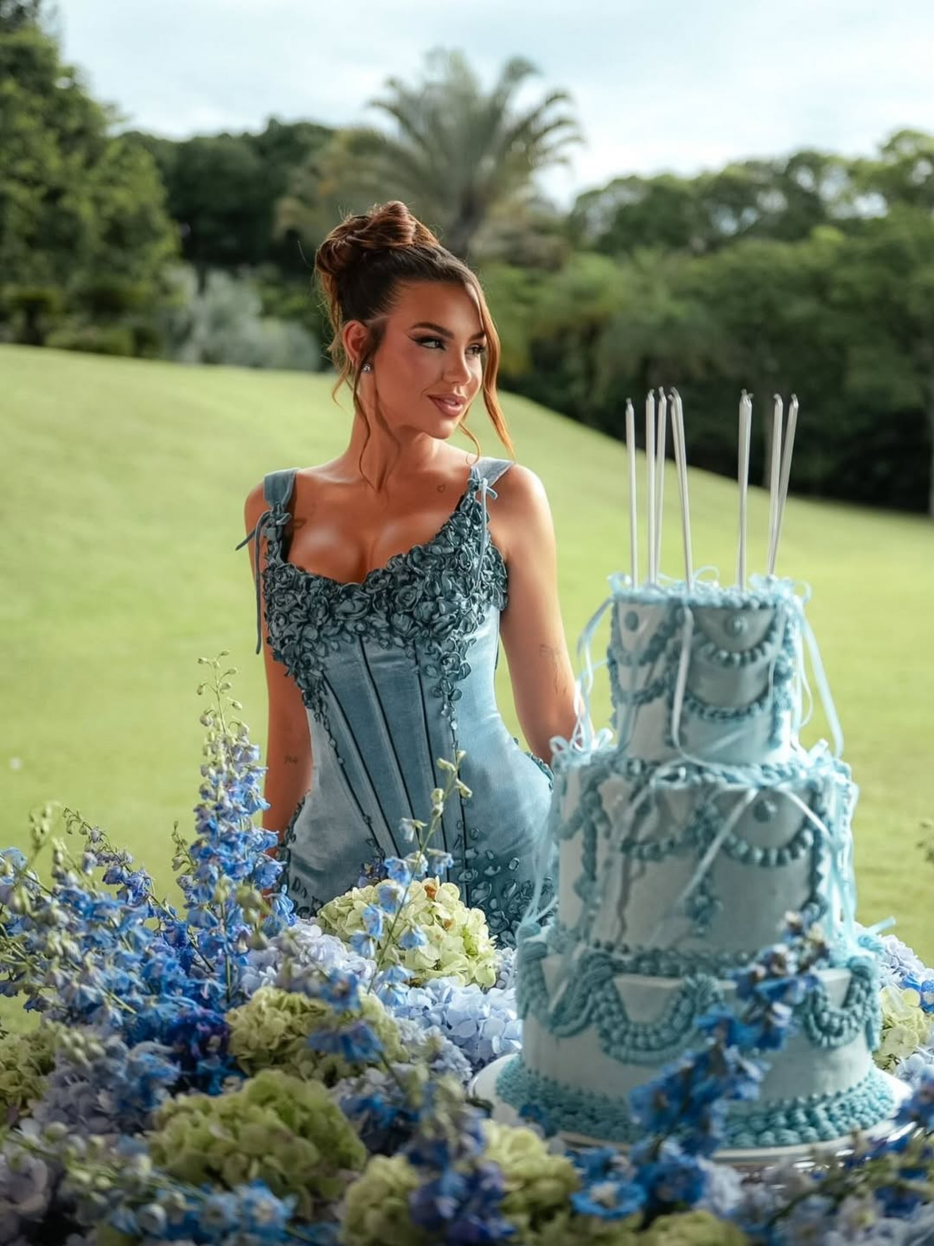 Vivi Wanderley comemora aniversário de 25 anos com festão - Reprodução / Instagram