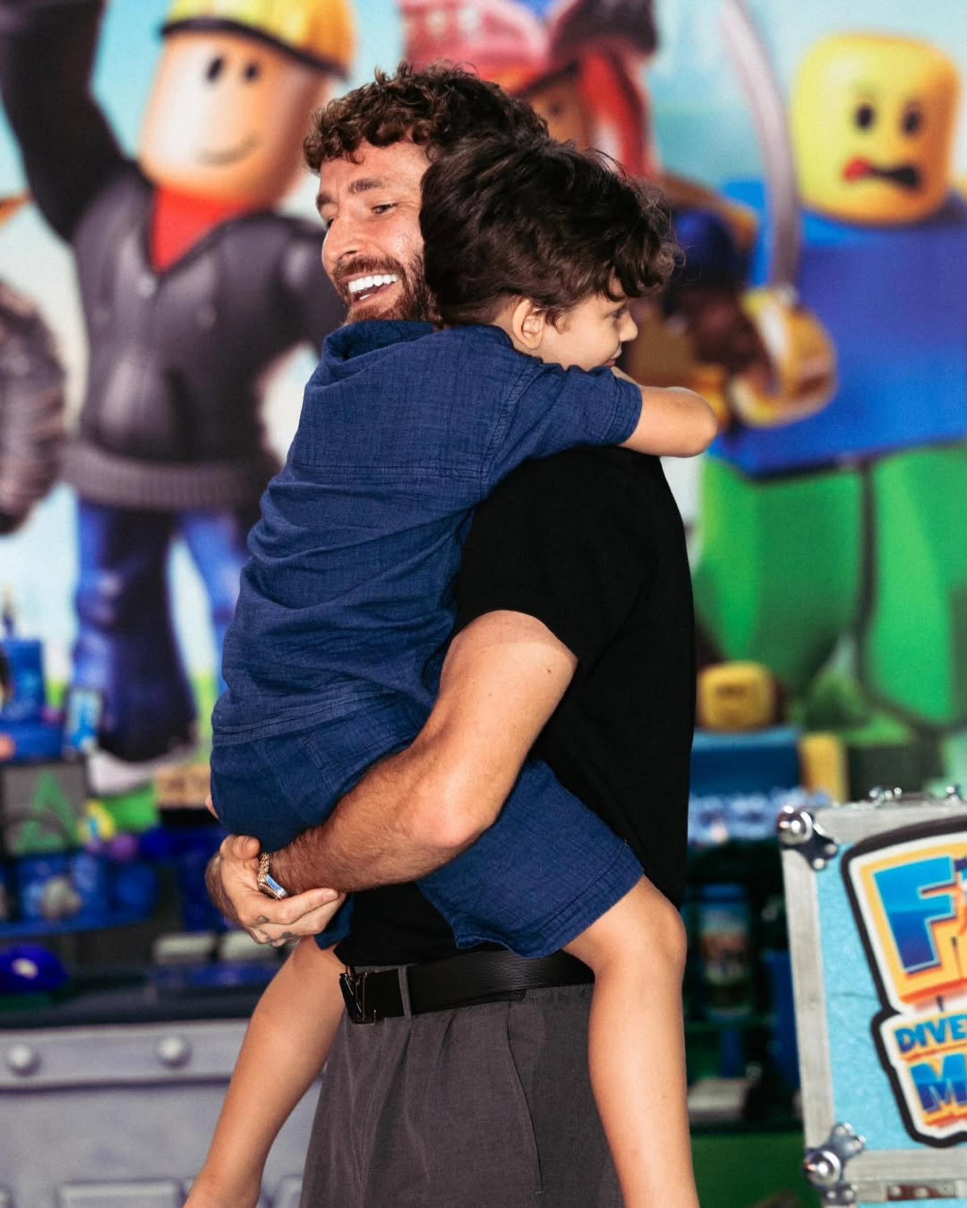 Léo Pereira e o filho Matteo - Reprodução / Instagram