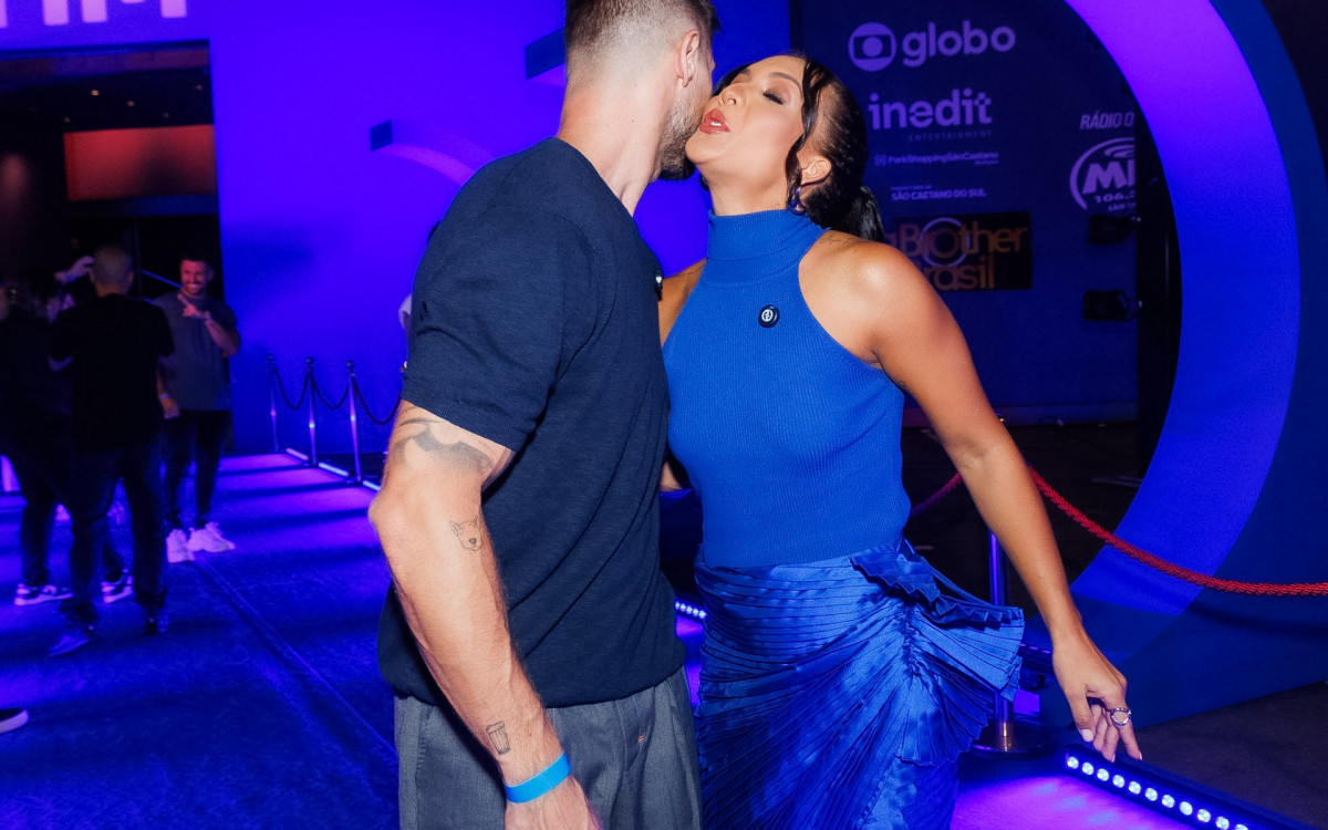 Jonas e Maxiane se reencontram em festa