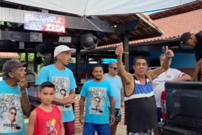 Zeca Pagodinho mantém tradição e distribui ovos de Páscoa