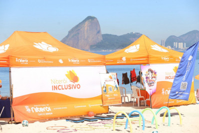 Praia Sem Barreiras garante banho de mar assistido e amplia inclusão nas praias