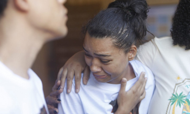 'Morreu nos meus braços', diz mãe de bebê morta pelo padrasto em Vila Valqueire