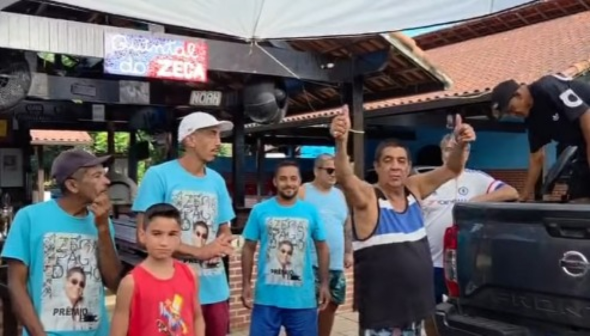 Zeca Pagodinho mantém tradição e distribui ovos de Páscoa - Reprodução de vídeo / Instagram