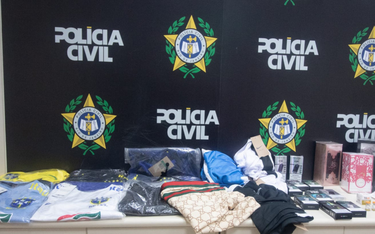 Material apreendido pela Decon nesta segunda-feira (6) - Érica Martin / Agência O Dia