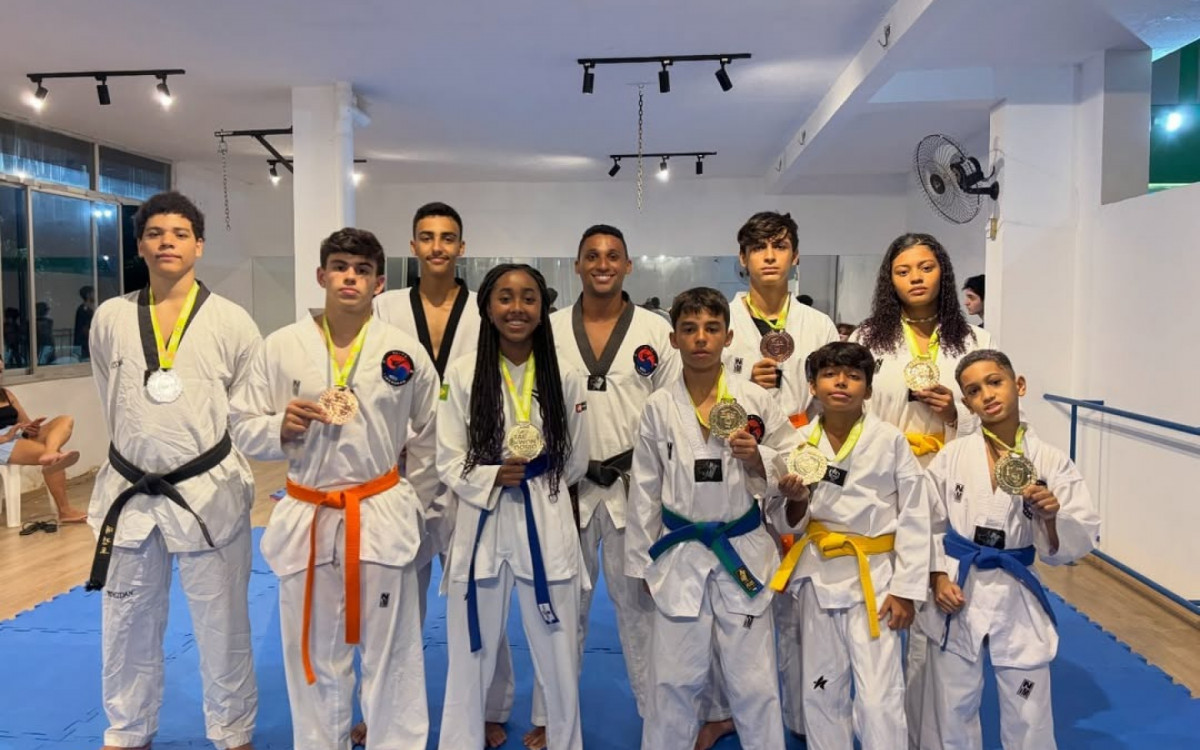 Equipe que faturou medalhas no Estadual de Taekwondo