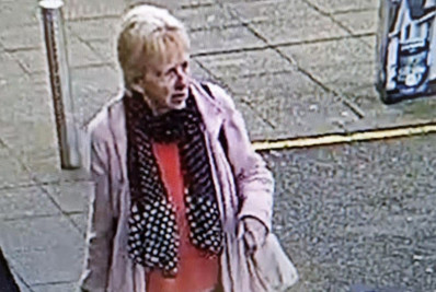 Polícia inicia caça para encontrar mulher que defecou em prateleira de loja