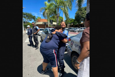 Aluna realiza sonho e comemora aniversário com viatura em Arraial do Cabo