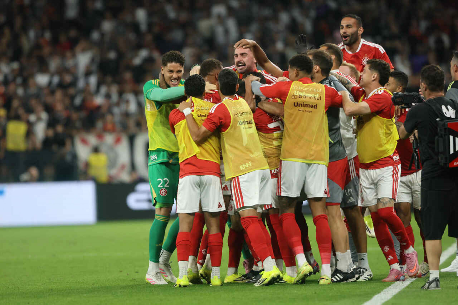 Internacional ter&aacute; mudan&ccedil;as para o Gre-Nal ap&oacute;s vit&oacute;ria sobre o Corinthians