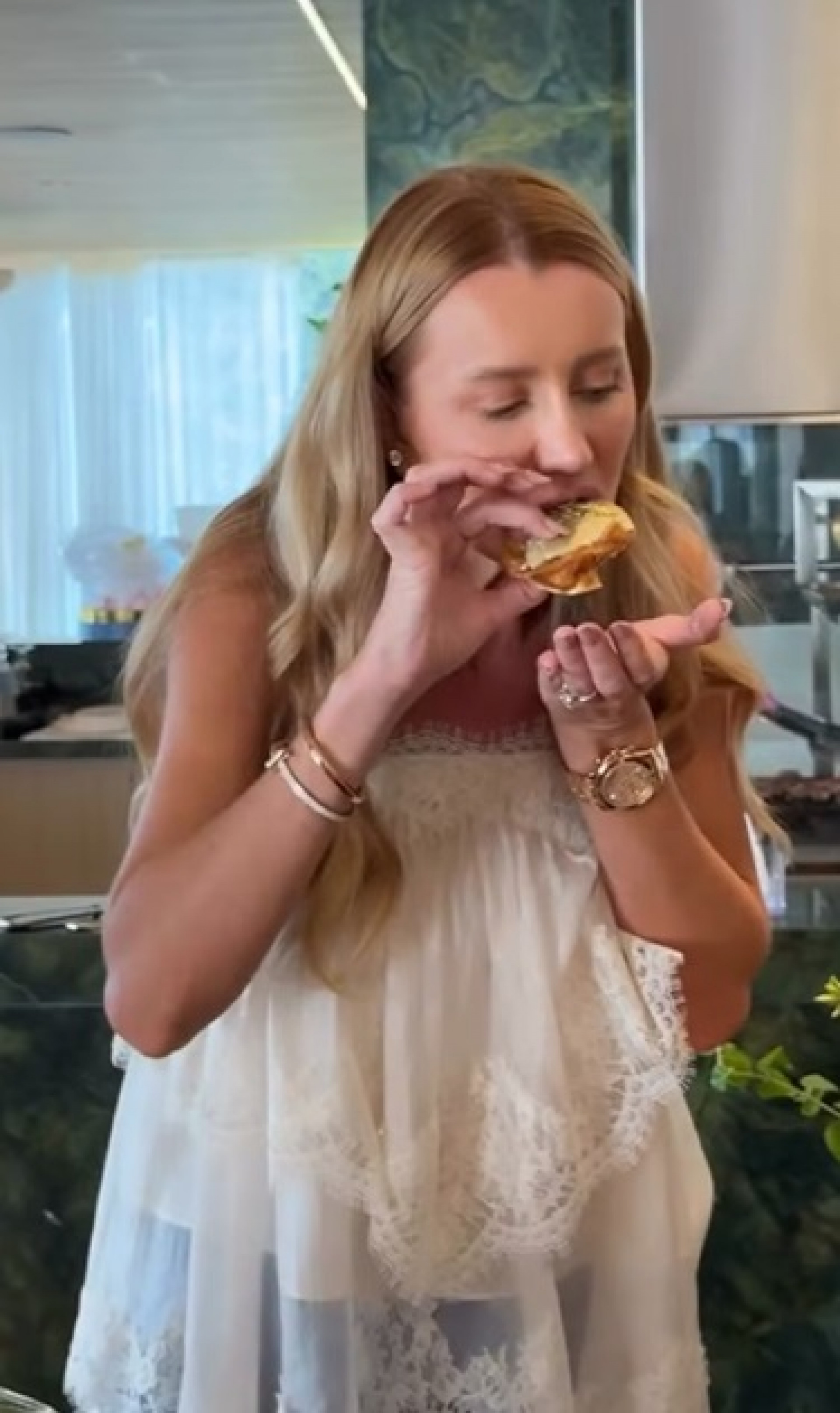 Ana Paula Siebert exibe ovo de Páscoa de R$ 20 mil e publicação divide opiniões nas redes - Reprodução Instagram