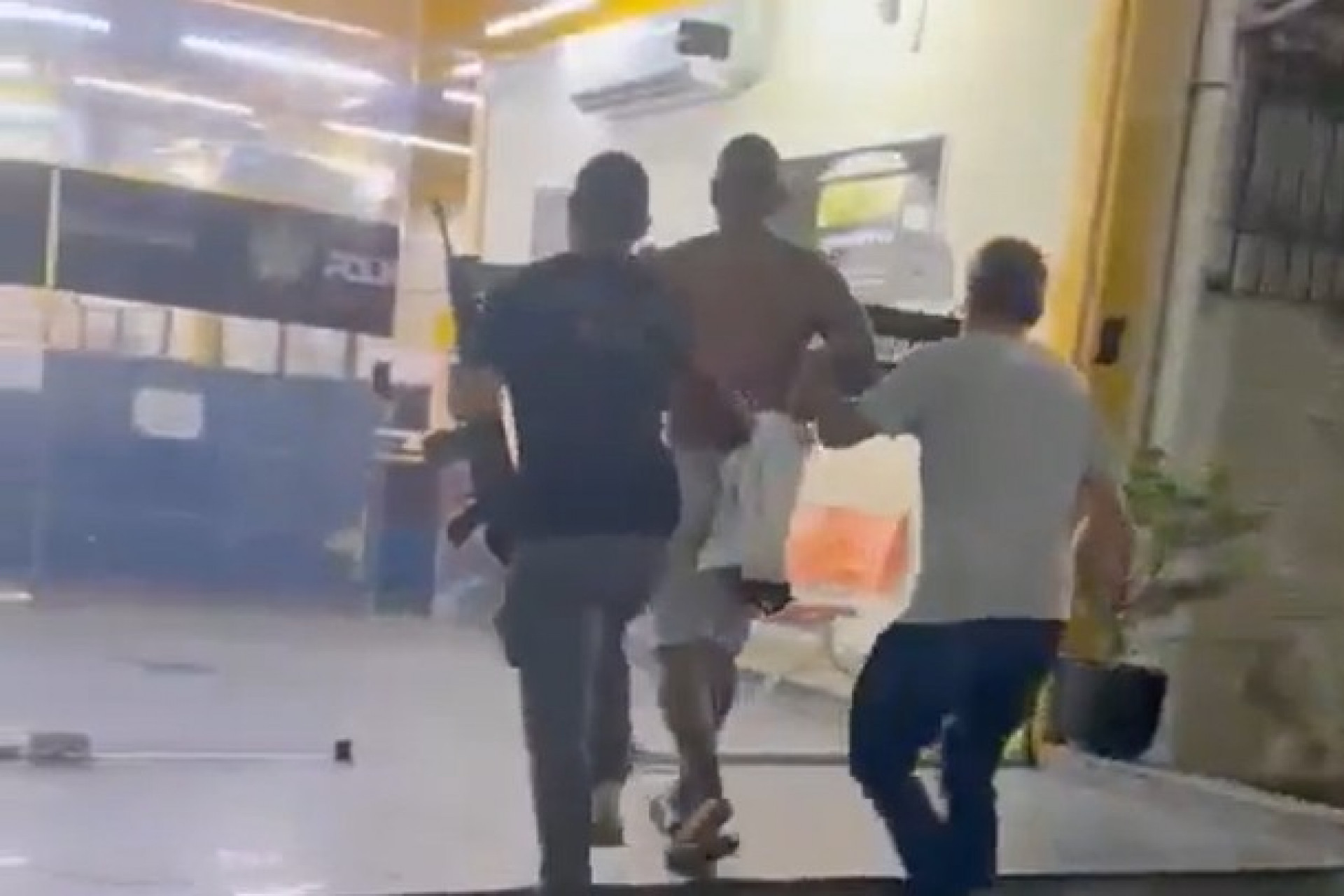 Homem com quatro passagens por estupro é preso pelo mesmo crime após encontro por aplicativo