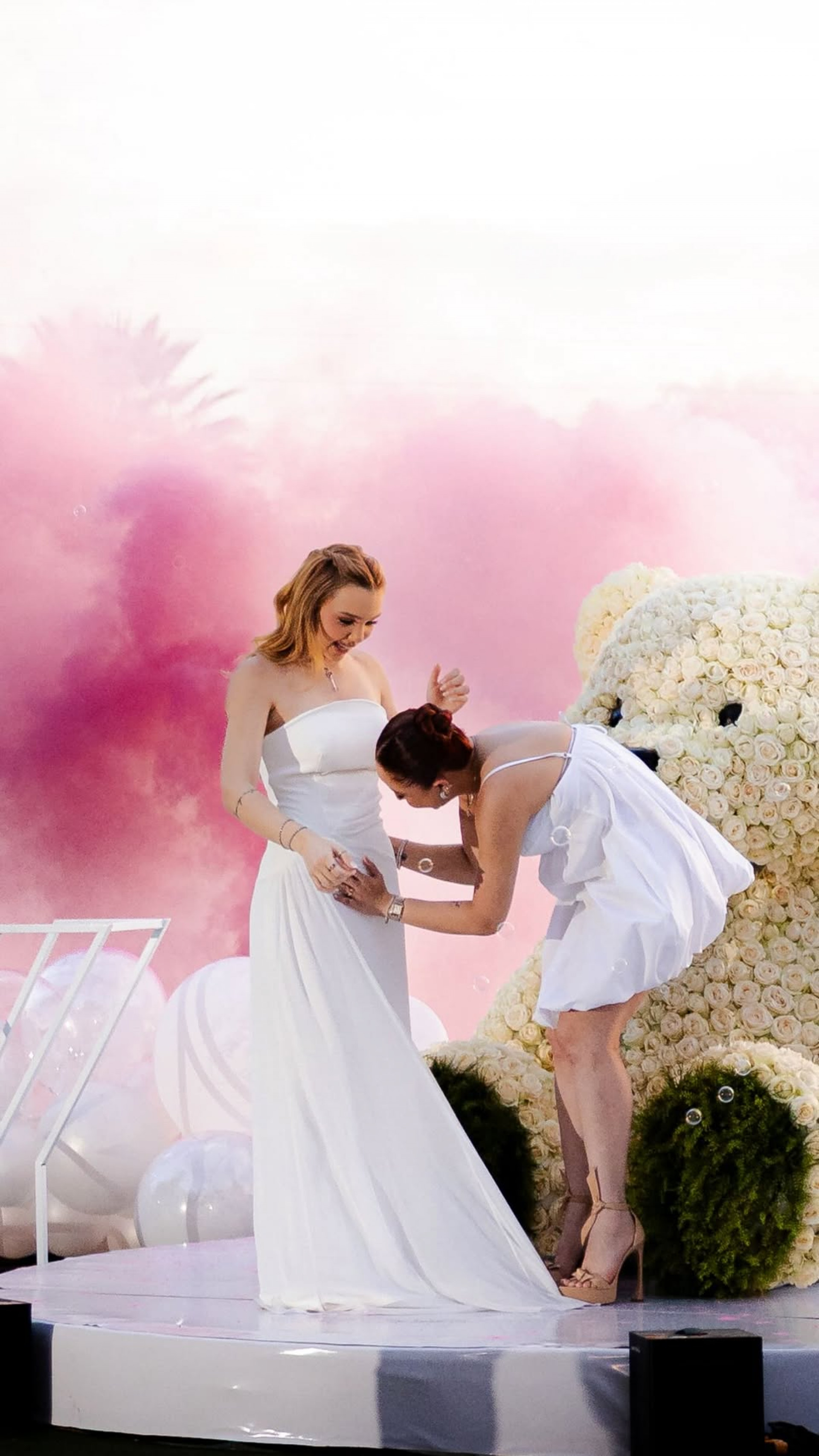 Mari Fernandez e Júlia Ribeiro esperam o primeiro filho  - Reprodução/Instagram 