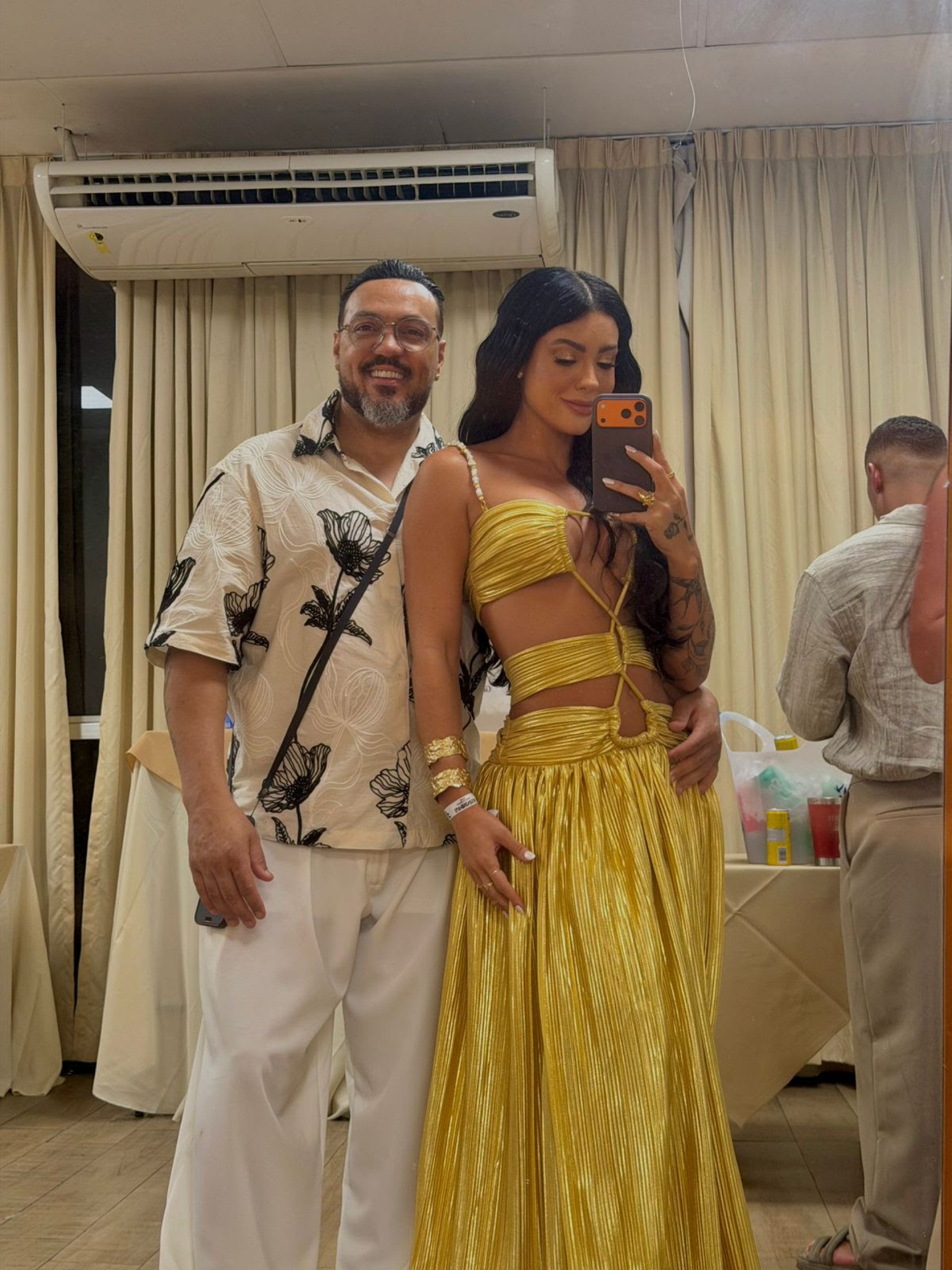 Belo e a namorada, a influenciadora Rayane Figliuzzi