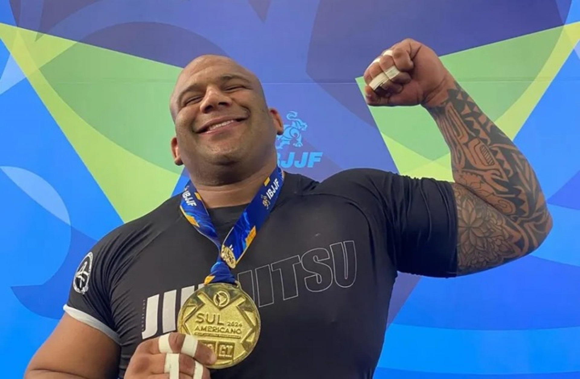 Ant&ocirc;nio Assef, al&eacute;m de m&eacute;dico, &eacute; faixa-preta de Jiu-Jitsu e competidor na classe master -  (Foto: Reprodu&ccedil;&atilde;o)