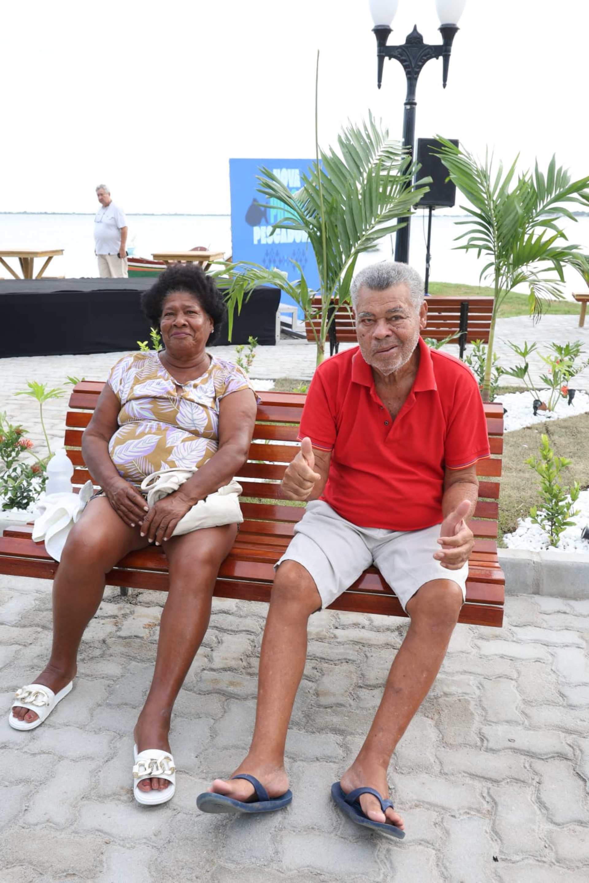 Comunidade local participa da entrega do novo espaço público. - Reprodução/ Ascom