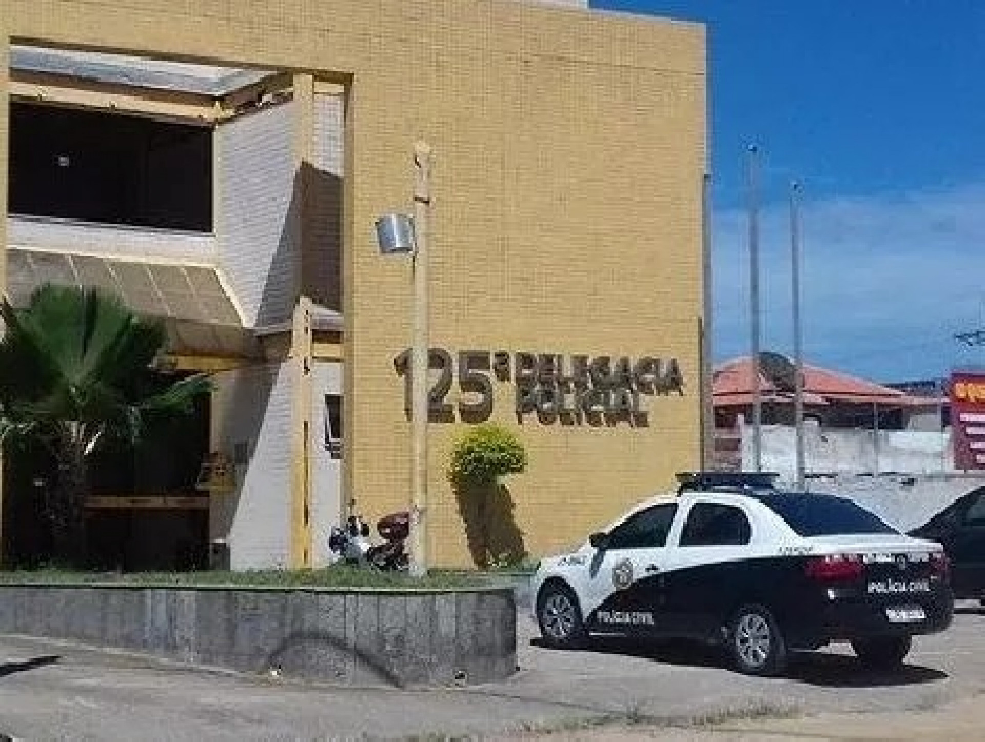 Foragido com mandados de prisão é capturado após denúncia em São Pedro da Aldeia