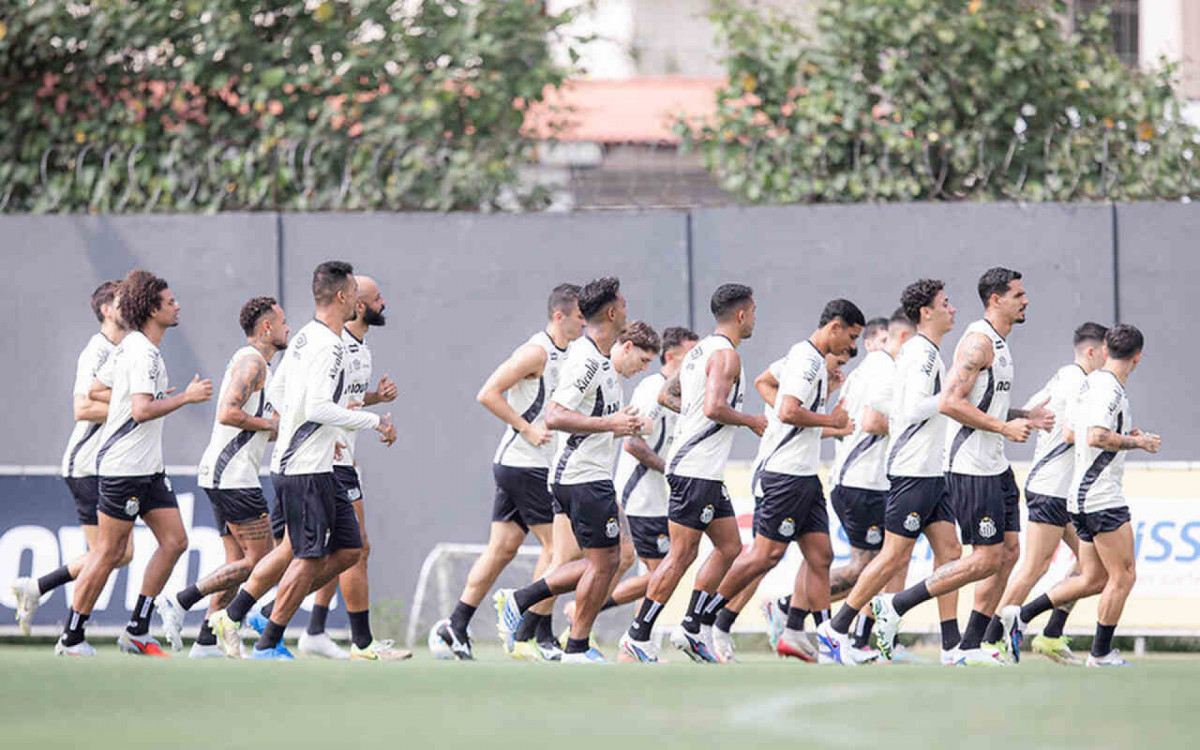 Jogadores do Santos cobram diretoria por atrasos nos direitos de imagem