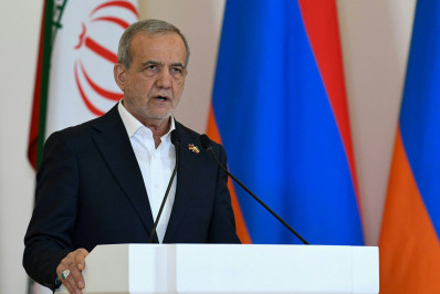 Abordagem dos EUA nos últimos dias mostra que eles querem a rendição do Irã, diz Pezeshkian